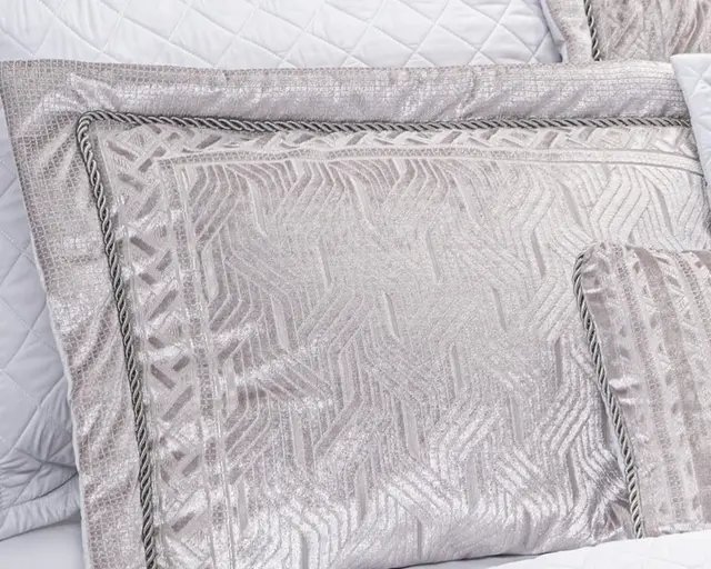 لحاف دارسی — کوسن و روبالشی