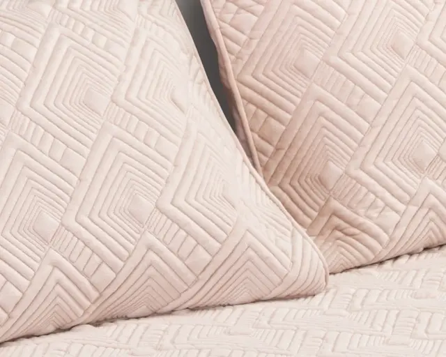 Sydney Bedspread — Cushions & pillowcases