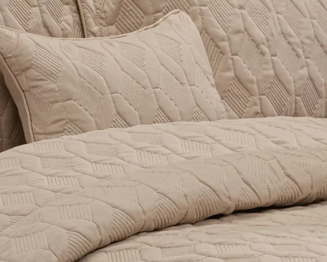 Romac Comforter — Cushions & pillowcases