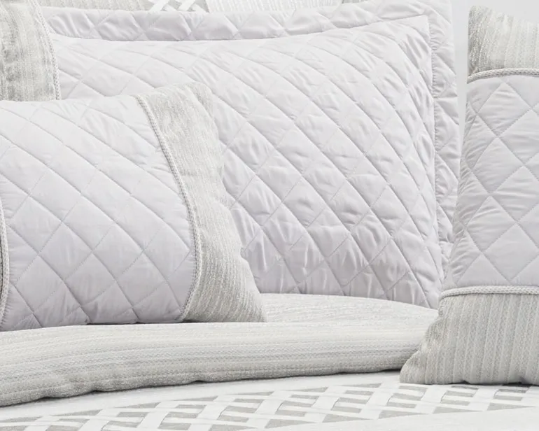 Damak Comforter — Cushions & pillowcases