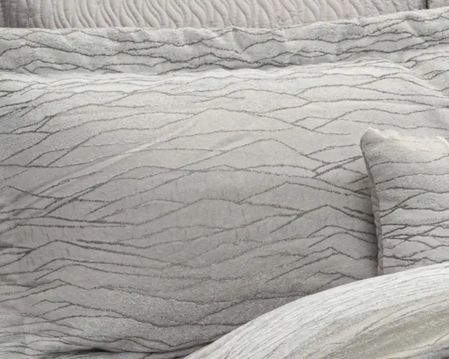 Remedy Comforter — Cushions & pillowcases