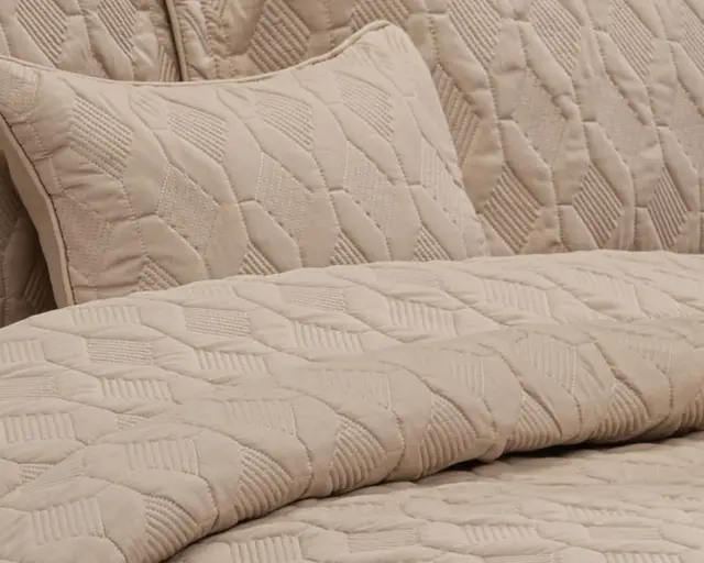 Romac Comforter — Cushions & pillowcases