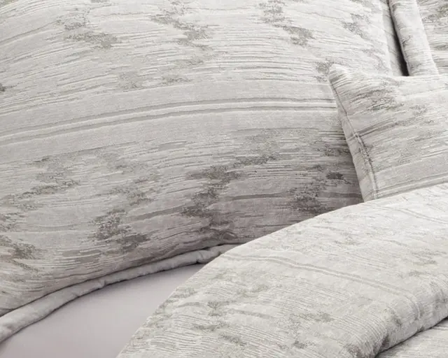 Ciana Comforter — Cushions & pillowcases
